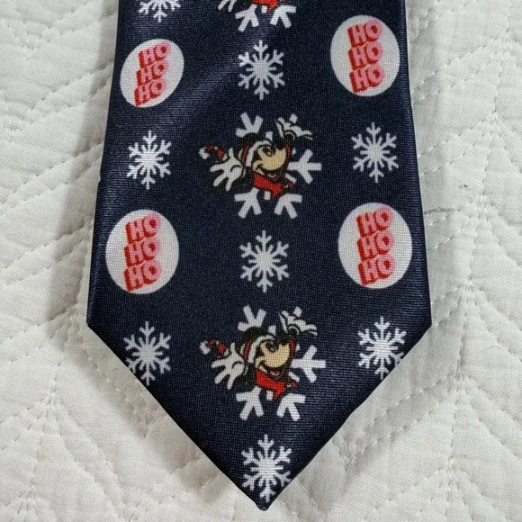 Disney Mickey Mouse Ho‎ Ho Ho Snowflake Neck Tie Kids Christmas Holiday Fun NWT