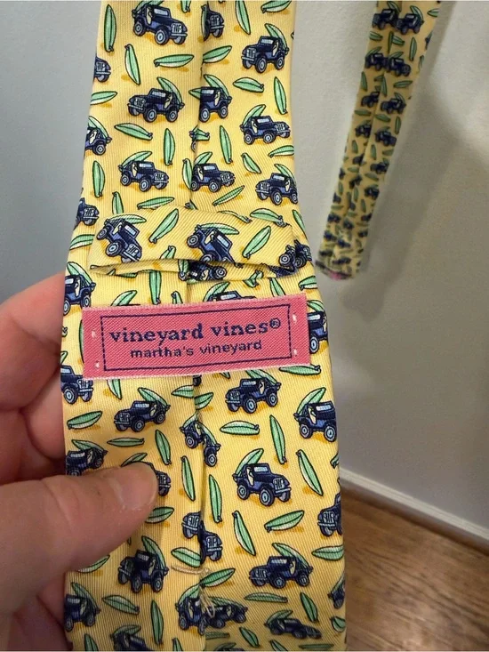 Vineyard Vines YOUTH Yellow‎ Tie with Navy Jeep and Green Surfboard Motif