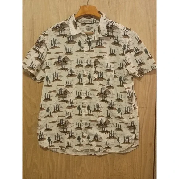 The North Face Mens XXL White Nature Pine Tree Mountain Print Short Sleeve Shirt