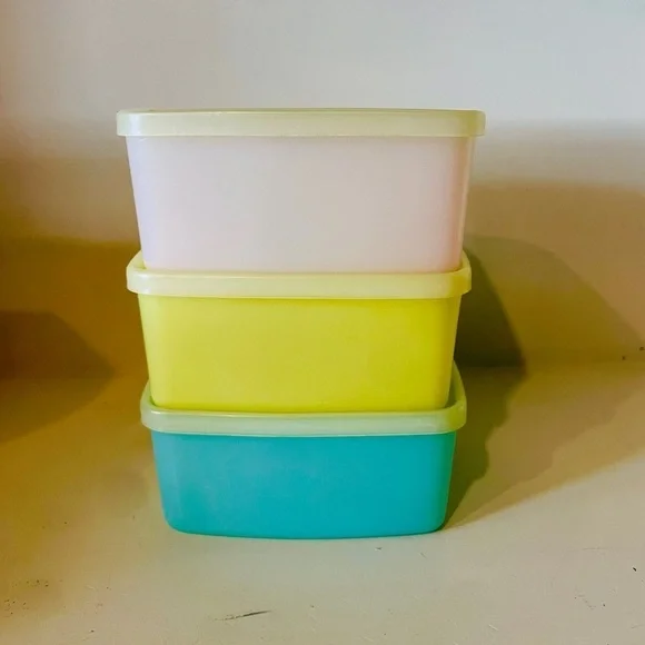 Tupperware Lot Antique Vintage Set 3 Square Rounds lids freezer storage 311 310