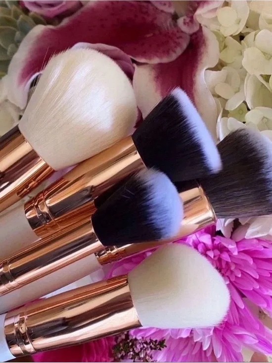 Luxury Rose Gold Makeup Brush Set - White & Black Bristles - 10pc
