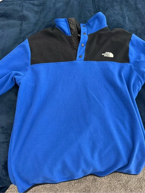 The North Face Men's Royal Blue and Black Zip-Up Fleece Pullover