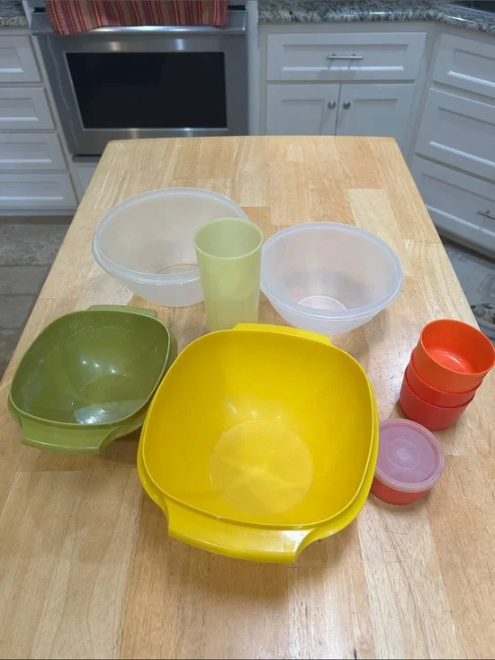 Assorted Vintage Tupperware Bundle Plastic Mixing Bowls and Storage Bowl Set