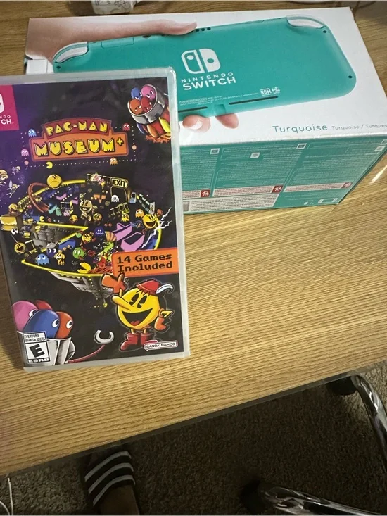 CLOSET  CLOSING BNIB Nintendo Switch LITE (Turquoise) with Pac-Man Museum+ Game
