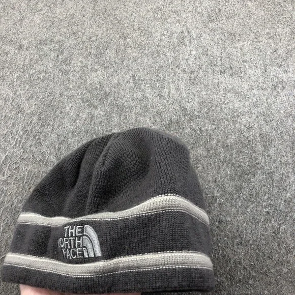 The North Face Hat Beanie Mens One Size Gray Striped Fleece Lined Winter Thermal