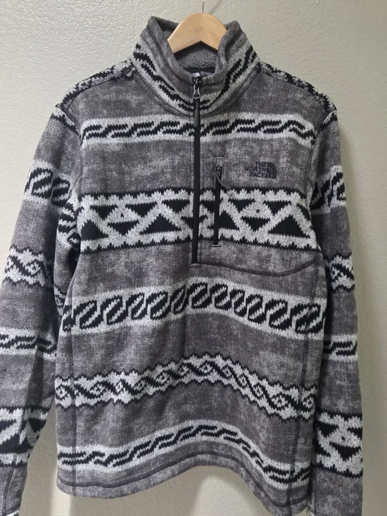 The North Face Patterned Fleece Pullover L Gray Southwestern Aztec Gorpcore