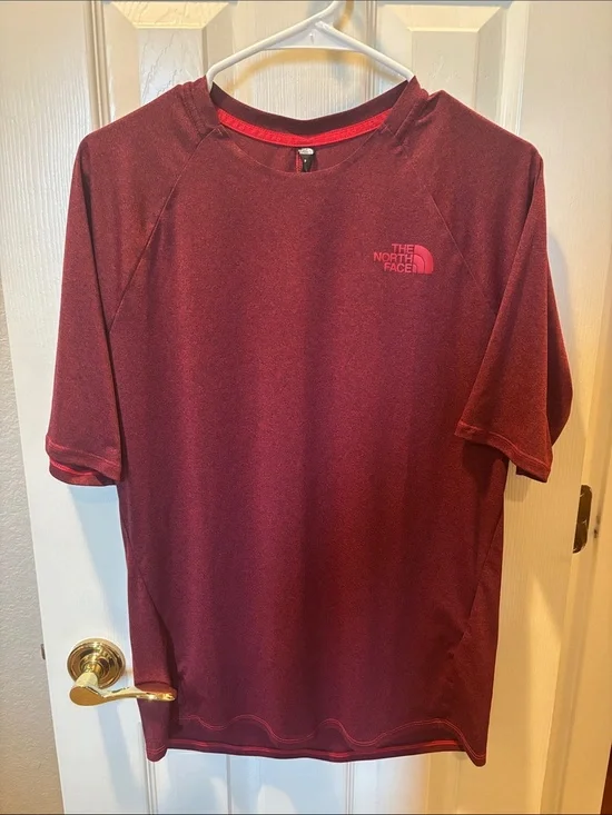 The North Face Men’s Gray Flashdry Performance Tech T-Shirt Raglan Athletic M