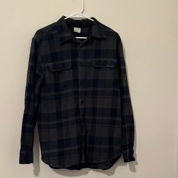 The North Face Men's Dark Plaid Button Down Shirt size large