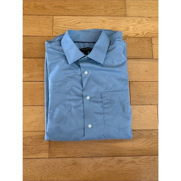 Banana Republic Men's Light Blue Slim-Fit Button-Up Shirt