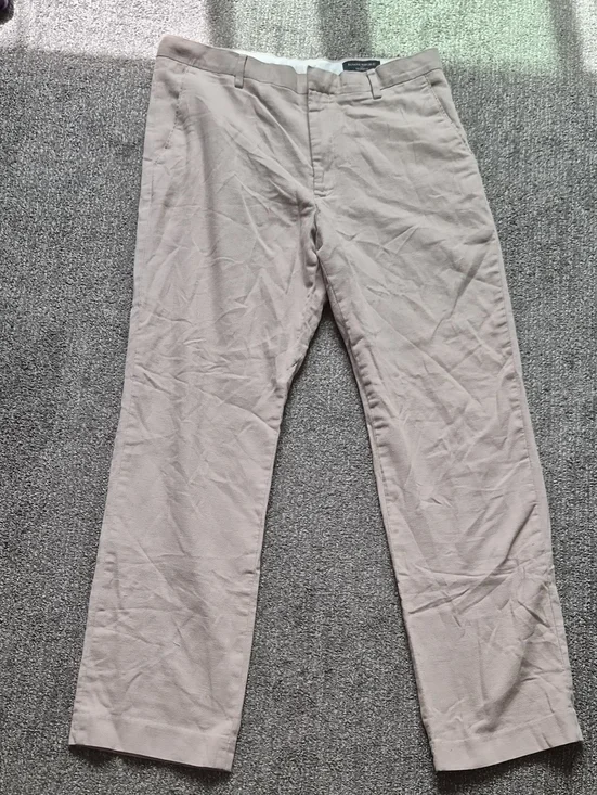 Banana Republic Men's Light Khaki Chino Pants Tailered Fit