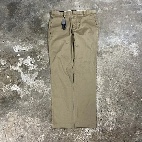 NWT Banana Republic Rapid Movement Chino Pants Size 34x34 Tan Khaki Casual Wear