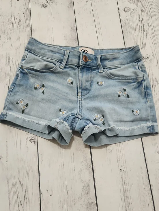 SO Girls Size 8 Daisy Embrodiered Jean Shorts With Adjustable Waist