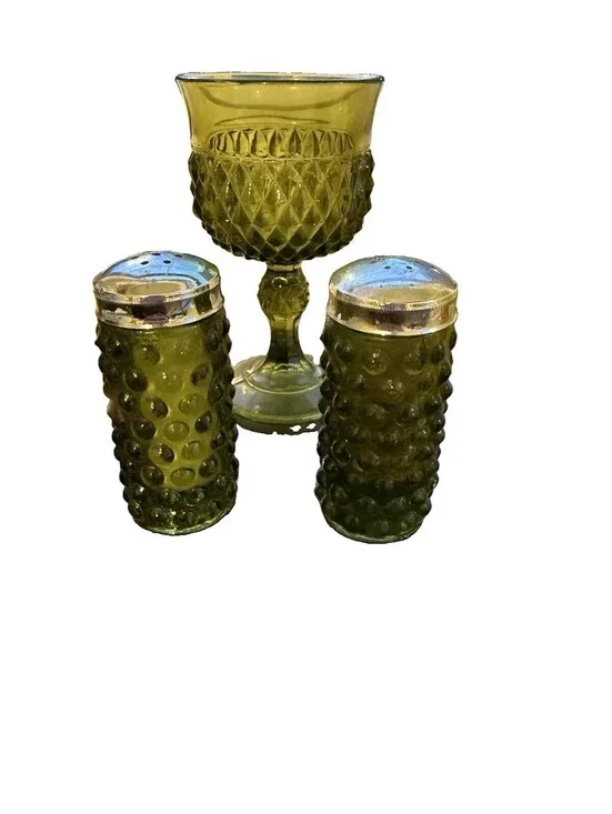 Vintage Emerald hobnail Green Salt And Pepper Shakers, glass; cottagecore decor
