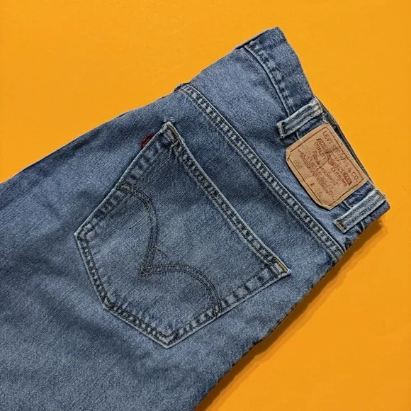 Y2K Vintage Levi's 550 9