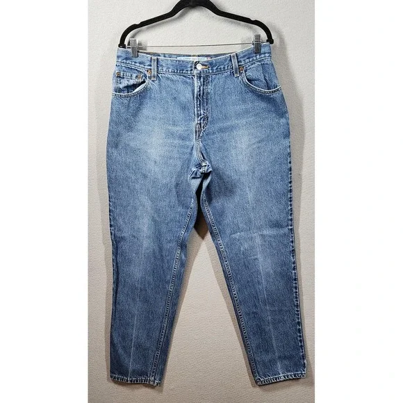 Vintage Levis 550 Relaxed Fit Tapered Leg Mom Jeans Size 16L High Rise Denim 90s