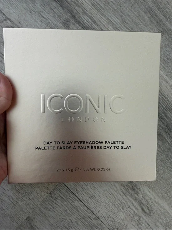 ICONIC London Day to Slay Eyeshadow Palette 20 colors $62 retail