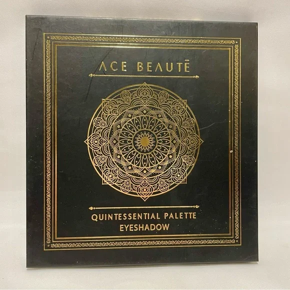 Ace Beauté - Quintessential Palette with 16 Shades in Black/Gold Mandala Design