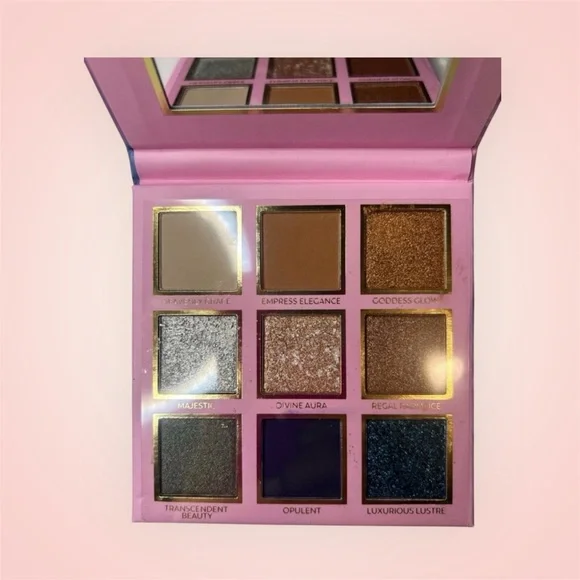 💎 Eloise Beauty Goddess Eyeshadow Palette
