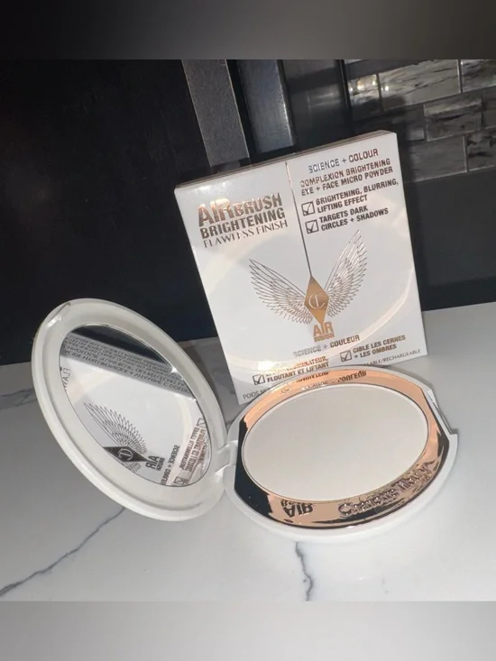 Charlotte Tilbury Airbrush Brightening Flawless Finish Powder – Fair/Medium-NEW