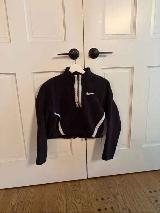 Nike Kids Black Quarter-Zip Pullover Jacket with White Trim ♻️🪩