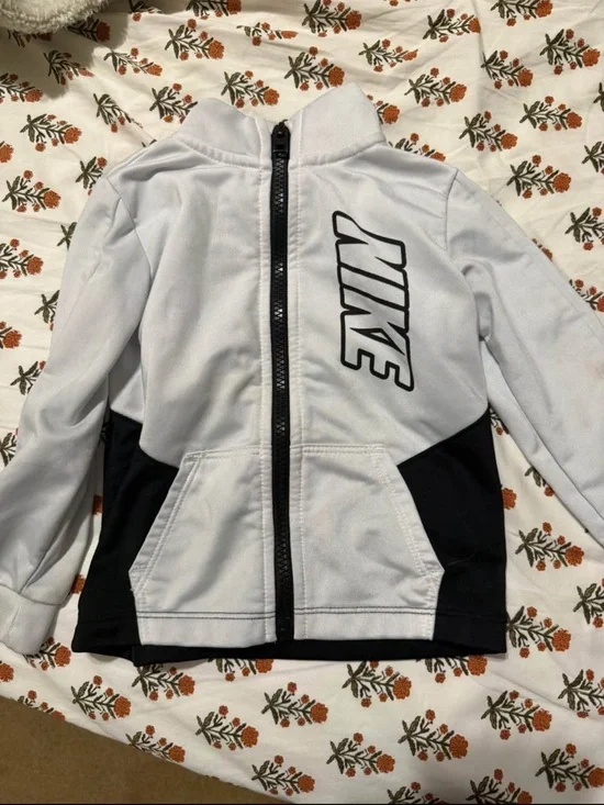 Nike Kids White and Black Full-Zip Athletic Jacket