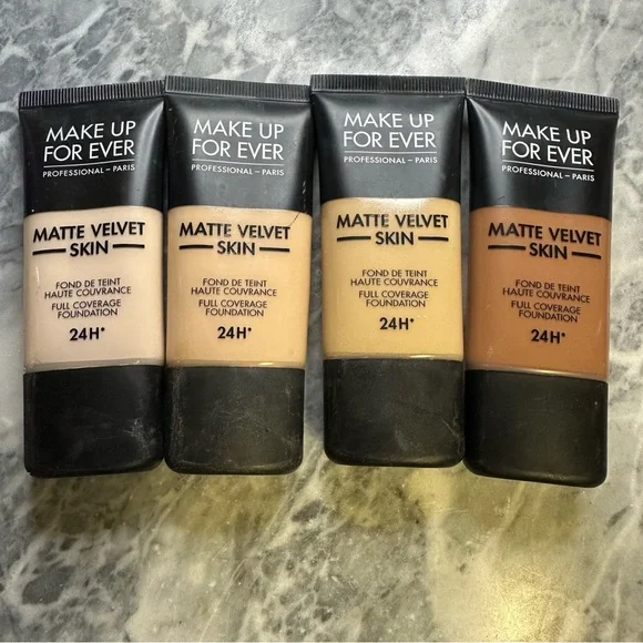 Makeup Forever Matte‎ Velvet Skin Foundation