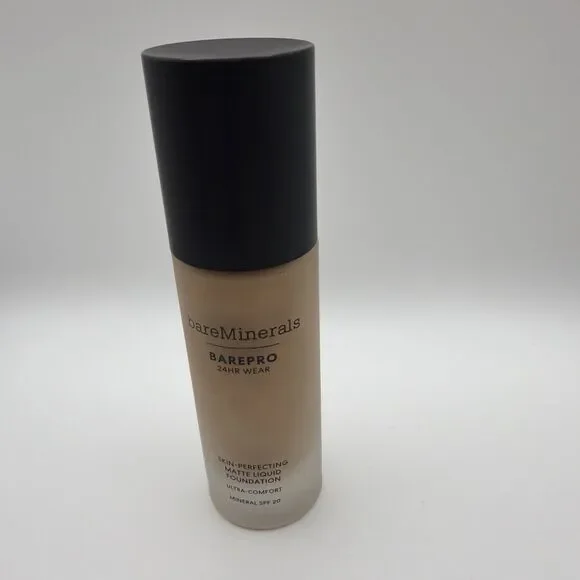 bareMinerals BAREPRO 24HR MATTE FOUNDATION SPF 20 light 22 warm (Matte) 1 Oz