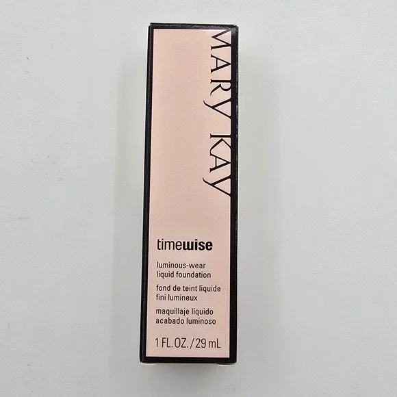 Mary Kay TimeWise Luminous-Wear Liquid Foundation Ivory 4 Normal to Dry Skin 1oz