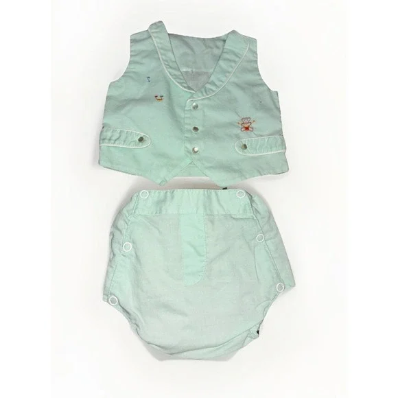 Vtg 1970s Baby Boy 2 Piece Vest and Diaper Cover Set Pastel Sage Green‎ Bear