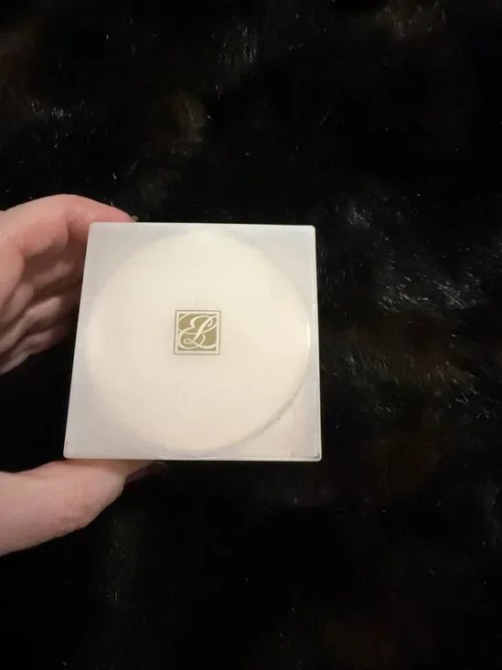 Estee Lauder So Ingenious Multi-Dimension Loose Powder 02 Light Medium 95% full