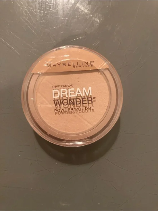 Maybelline Dream Wonder Powder 10 Porcelain Ivory New never been opened