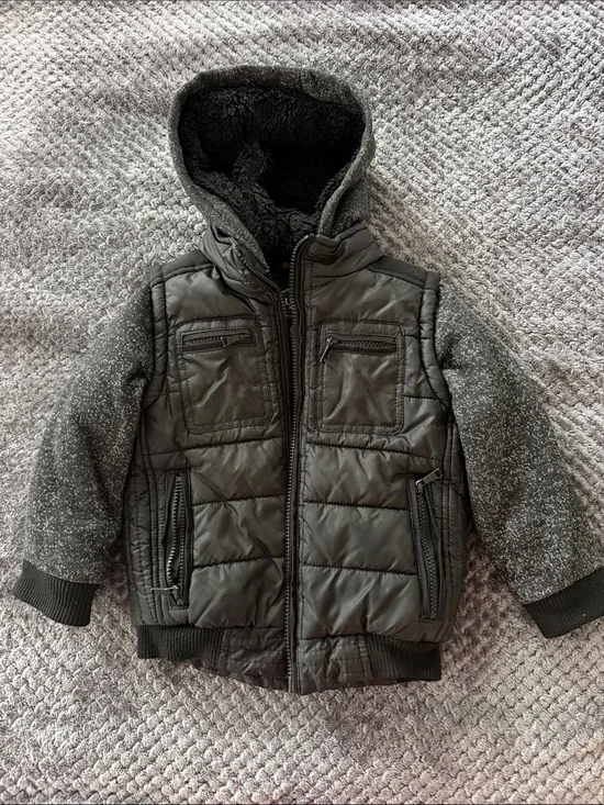Nordstrom Urban Republic Black and Grey Quilted Hooded Puffer Jacket
