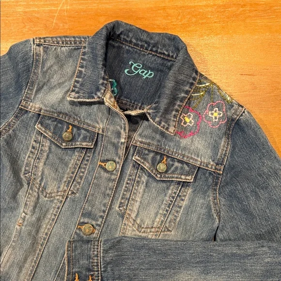 GAP Girl's Denim Jean Jacket Embroidered Flowers Blue Button Up Sz XXL‎ (14-16)
