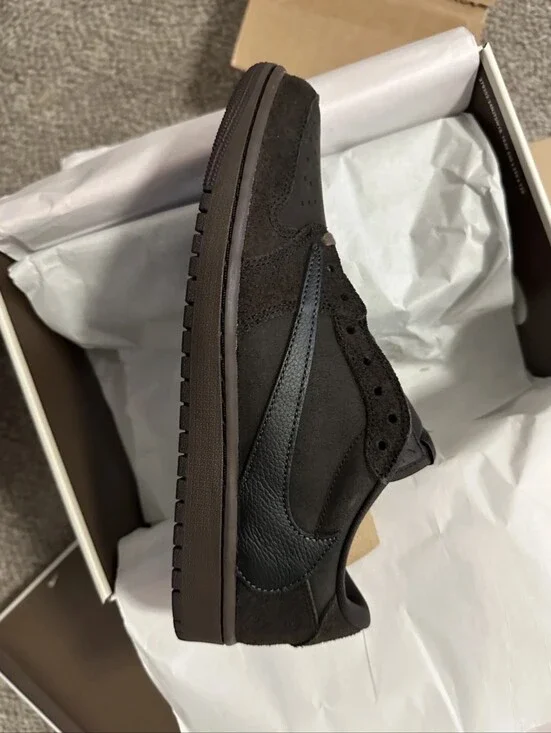 Men's Size 11 New With Box Travis Scott Jordan 1 Low Velvet Brown