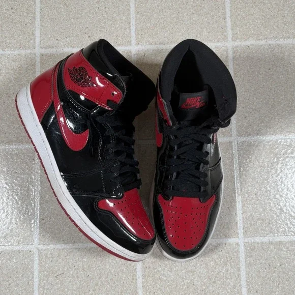 Jordan 1 Retro High OG Patent Bred Black Varsity Red White 555088-063 Mens 9.5