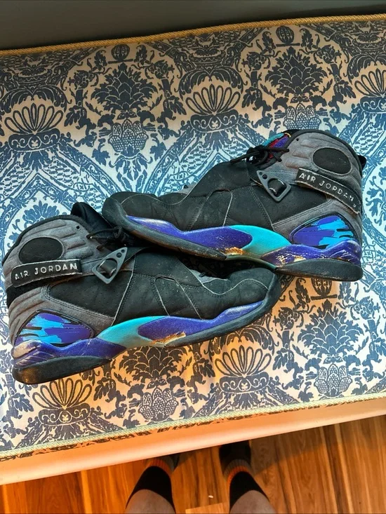 Air Jordan 8 retro aqua shoes men’s size 10.5.