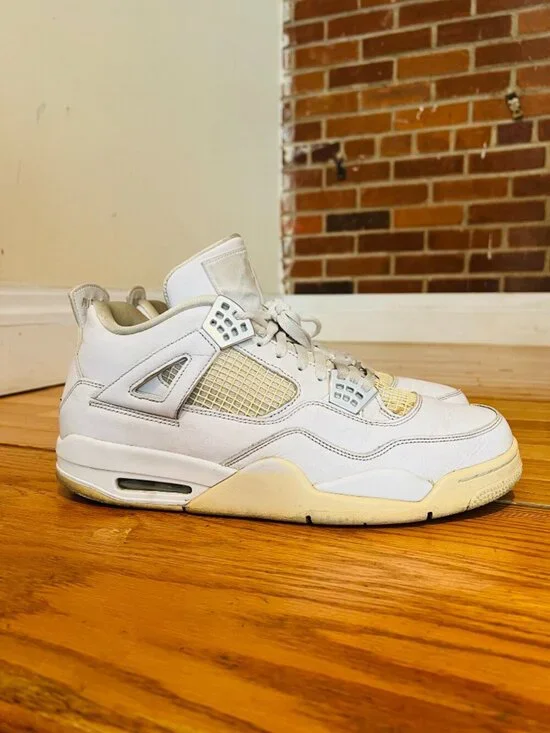 Nike Air Jordan 4 Retro 