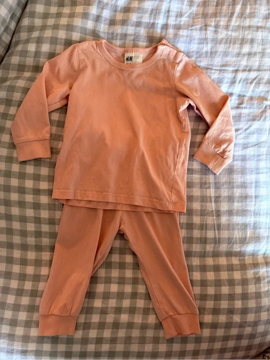 H&M Kids Peach Two-Piece Long-Sleeve Pajama Set