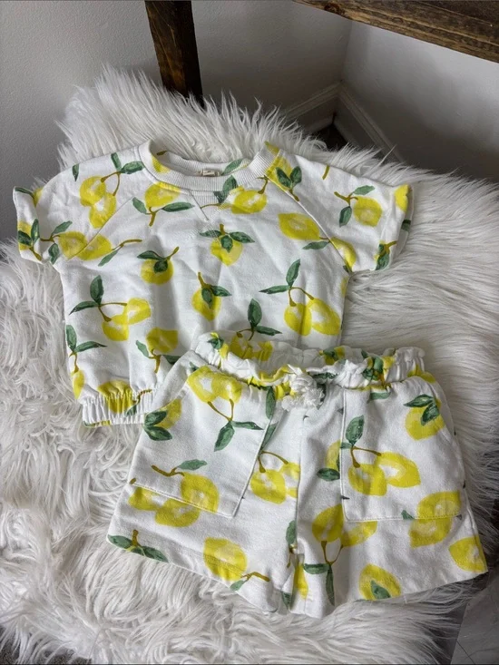 Jessica Simpson White and Yellow Lemon Print Kids  Set Size 2T