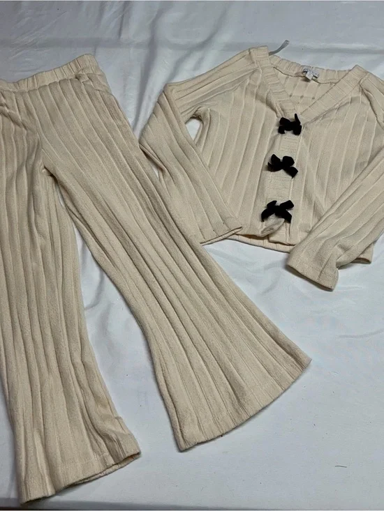 btween Cream Ribbed Flare Pants & Cropped Cardigan with Black Bows