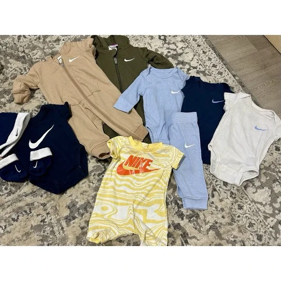 Nike Baby Boy‎ Lot Size Newborn/0-3 Month