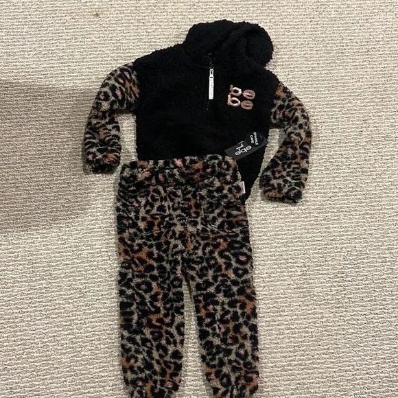 Kids fleece girls size 4