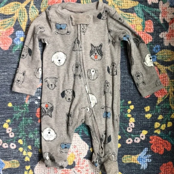 Carters Puppy Dog Sleep and Play, Size Newborn