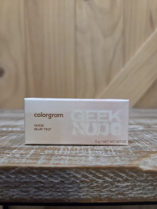 NIP | Colorgram Geek Nude Nude Blur Tint | Vintage Red