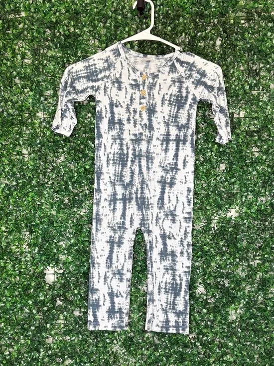 kate quinn  the woods collection Gray & White Tie-Dye Long Sleeve Romper