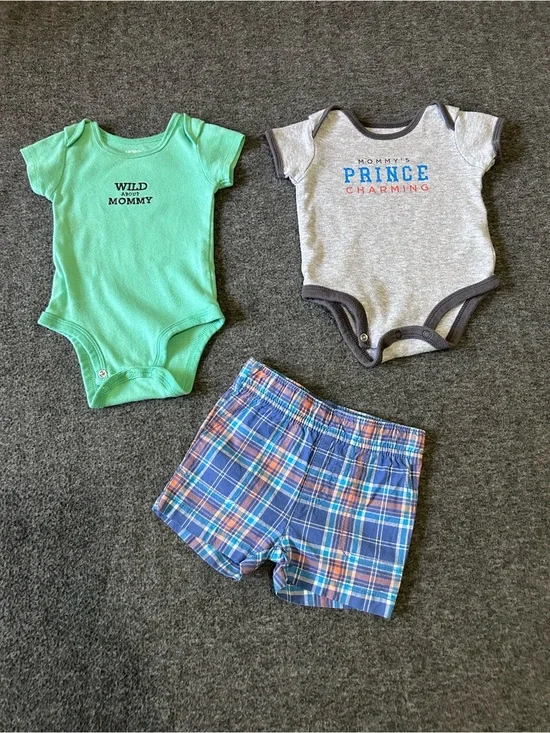Carter’s Baby Boy 3-Piece Outfit Lot - Size 3 Months - Bodysuits & Plaid Shorts