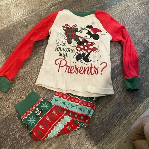 [disney] Minnie Mouse Christmas pajamas #10