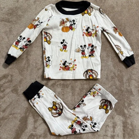Pottery Barn Kids Disney Mickey Mouse Thanksgiving Organic Cotton Pajamas 2T