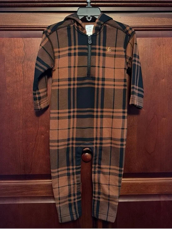 Baby Gap heavy hooded onesie.
