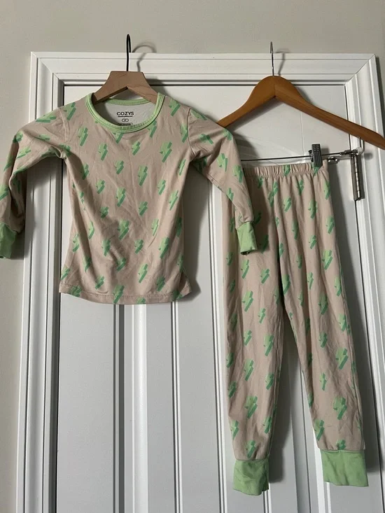 Green Lighting bolts  PJ’s